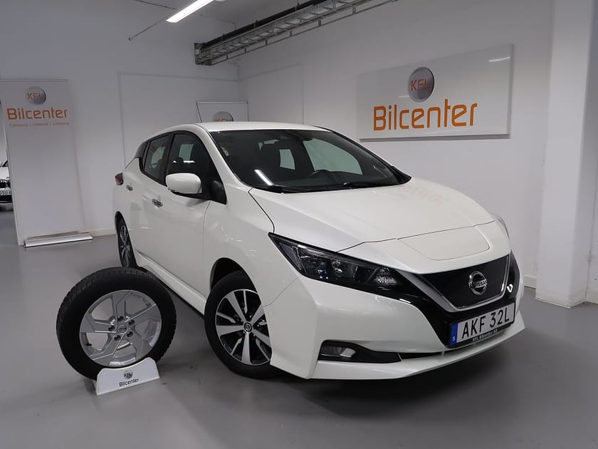 Bild 1 av Nissan Leaf V-Däck ingår Kamera-CarPlay-Keyless-AdaptivFH-Rattvärme