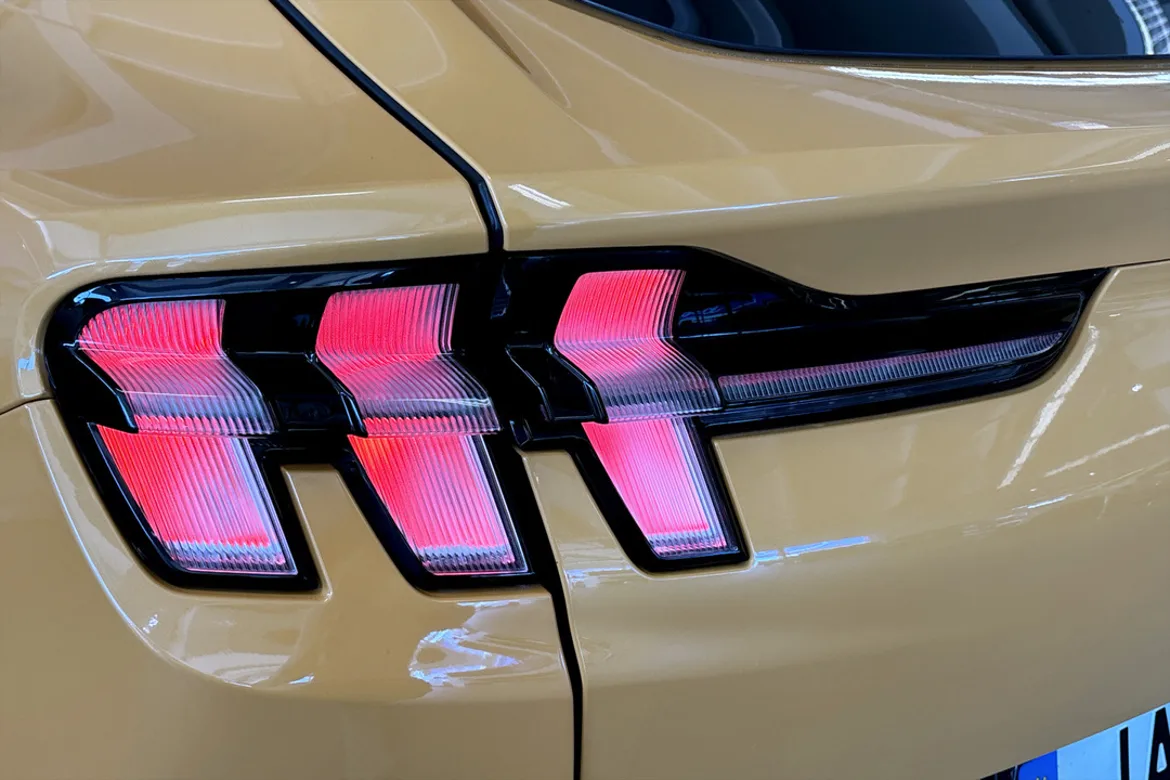 Ford Mustang Mach-E Standard Range