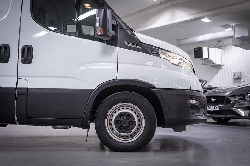 Bild 5 av Iveco Daily 35-140 Van 2.3 JTD Hi-Matic L2H2 | MOMS | Värm | 1919 kr/må