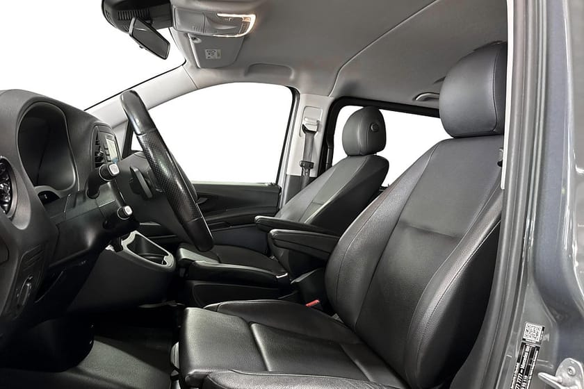 Bild 5 av Mercedes-Benz Vito Mixto 116 CDI 3.0t 9G-Tronic Drag 163hk