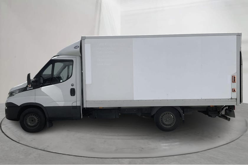 Bild 3 av Iveco Daily 35-160 Chassi Cab 35 2.3 Volymskåp (156hk) Reparationsobjekt