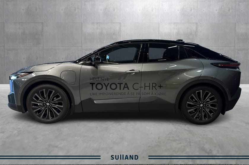 Bilde 2 av Toyota C-HR+ EXECUTIVE PANORAMA, 20'', BI-TONE, TILHENGERFESTE++