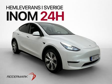 Tesla Model Y Long Range AWD Autopilot Svensksåld Panorama
