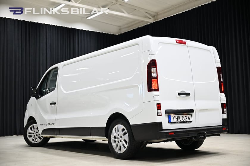 Bild 5 av Renault Trafic Skåpbil dCi 125HK L2 Drag|Värmare|GPS|Kamkedja|Lågmil|Leasbar