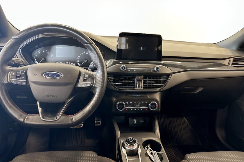 Bild 4 av Ford Focus Kombi 1.0T 125hk Ecoboost Hgv A ST-Line