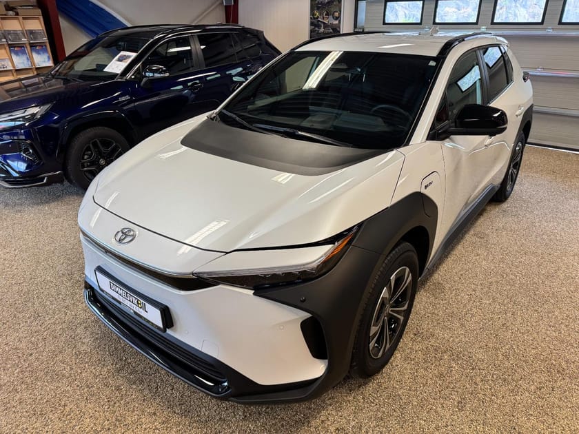 Bilde 2 av Toyota bZ4X AWD Active Tech