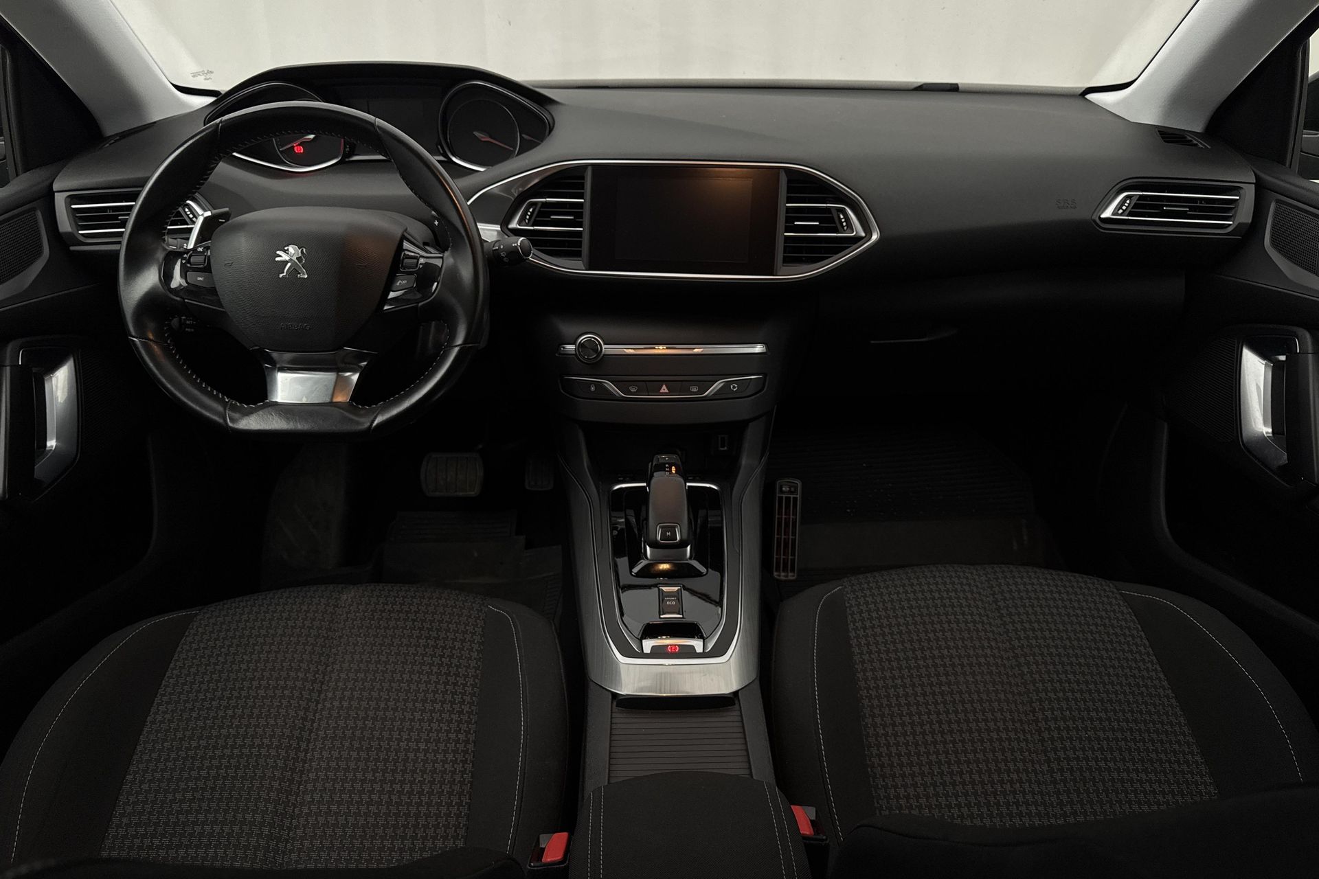 Peugeot 308 1.2 PureTech 130 2018, bild 7/10