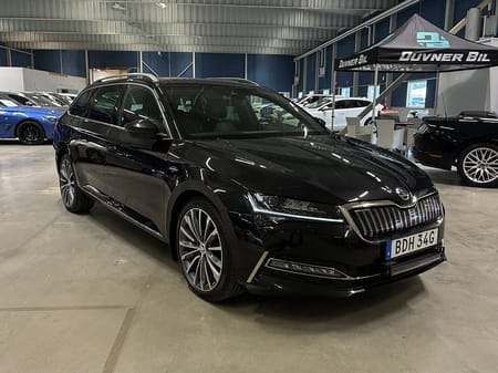Škoda Superb iV Kombi Skoda L&K | Pano | Cockpit | Drag