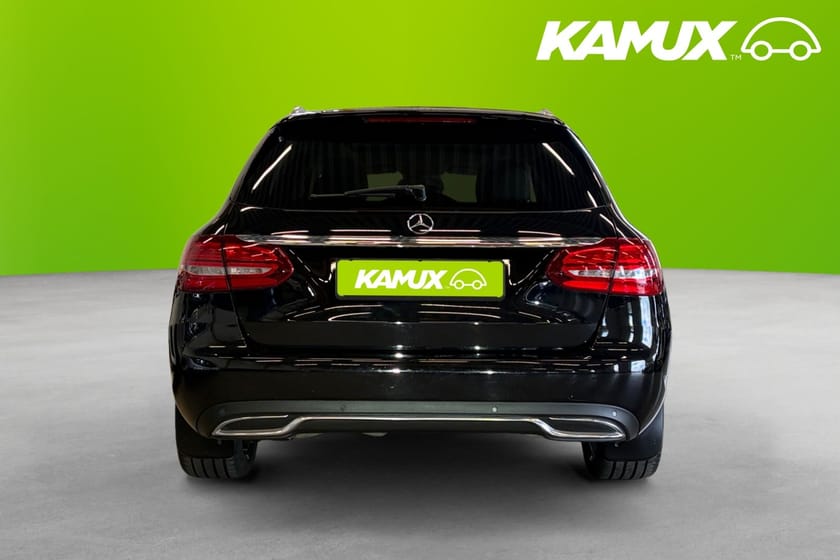 Bild 5 av Mercedes-Benz C 200 T 4MATIC Exlusive Line Pano Airmatic Värmare Skinn Burmester Drag
