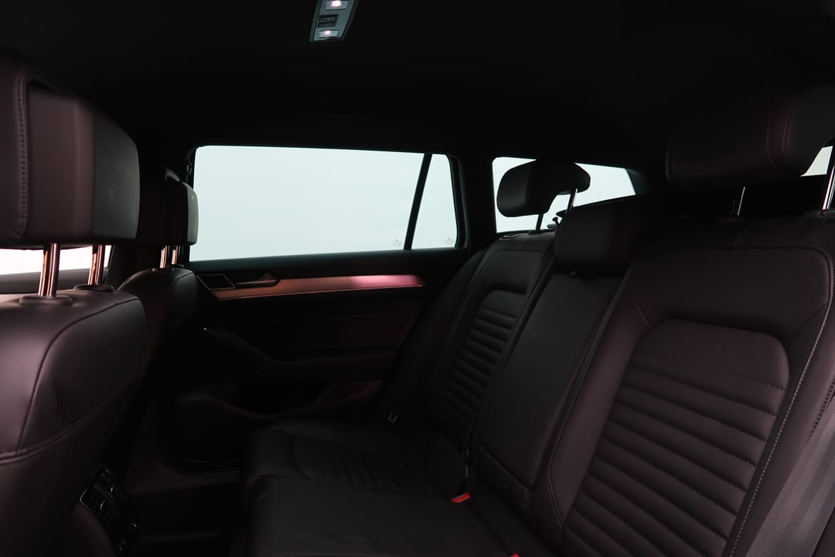 Volkswagen Passat 2019 - miniatyr 5