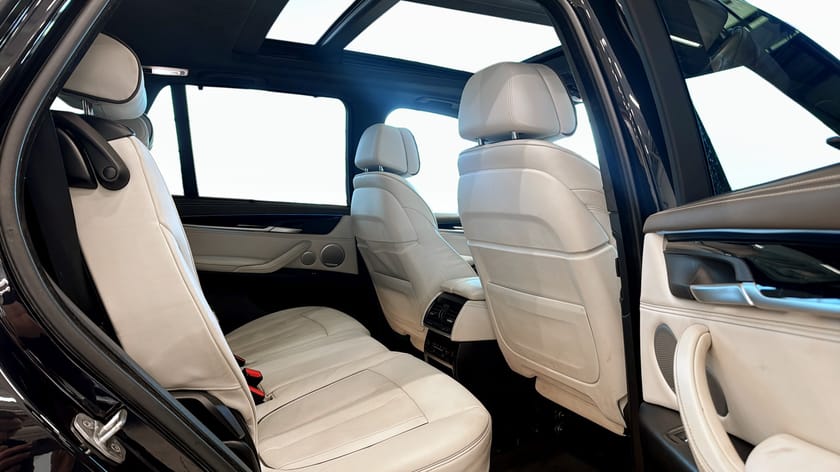 Bild 5 av BMW X5 M50d 7-Seater (381hk) LIMITED / 7-SITS / M-SPORT / B&O / PANO
