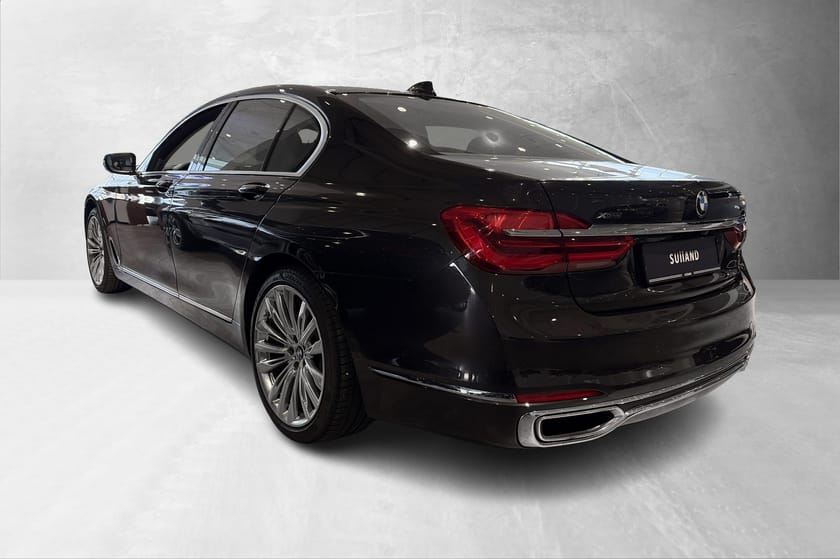 Bilde 3 av BMW 750i xDrive Fullspekket luksussedan|MassasjeIB&W|Firehjulsstyring