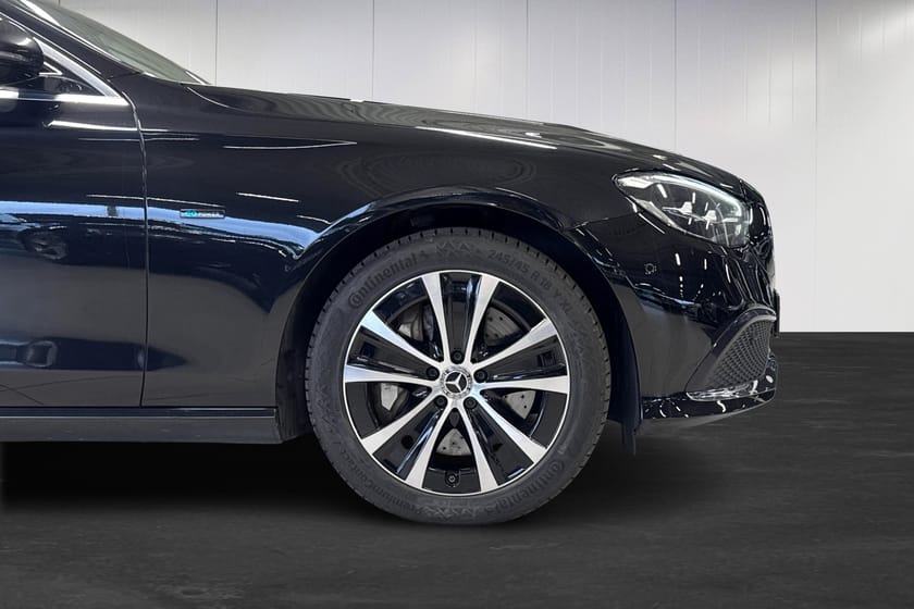 Bild 5 av Mercedes-Benz E 300 T de | WIDESCREEN | DRAG | B-KAMERA