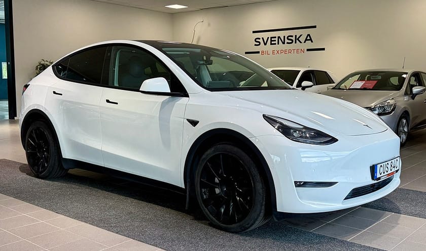 Bild 1 av Tesla Model Y Long Range AWD 514hk Autopilot/Panorama/Garanti/V-hjul