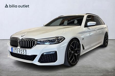 BMW 530e xDrive Touring Steptronic M Sport / Dragkrok / Navi