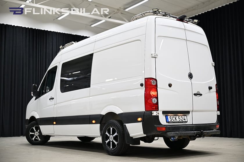 Bild 4 av Volkswagen Crafter 163HK Dubbelhytt|Crossbuss|Drag|Värmare|Uppvärmt-skåp