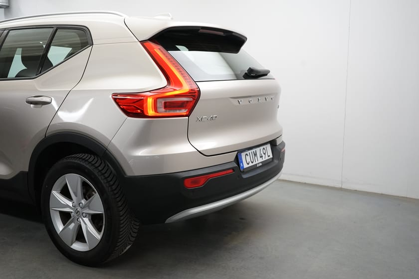 Bild 3 av Volvo XC40 B3 FWD Bensin Core, Navigation, Baklucka elmanövrerad