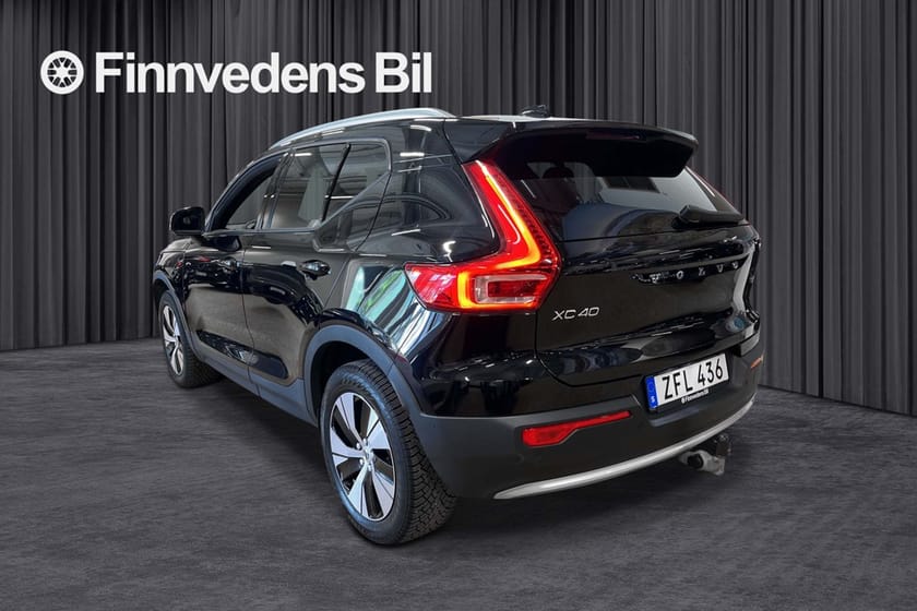 Bild 2 av Volvo XC40 *360kamera/Google/rattvärme*
