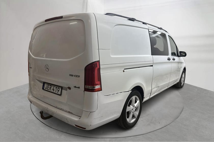 Bild 3 av Mercedes-Benz Vito Mixto 119 BlueTEC 4MATIC 3.0t W640 (190hk)