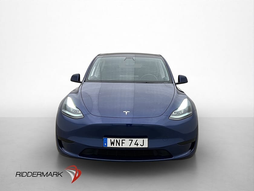 Bild 3 av Tesla Model Y Standard Range RWD Pano Autopilot Drag