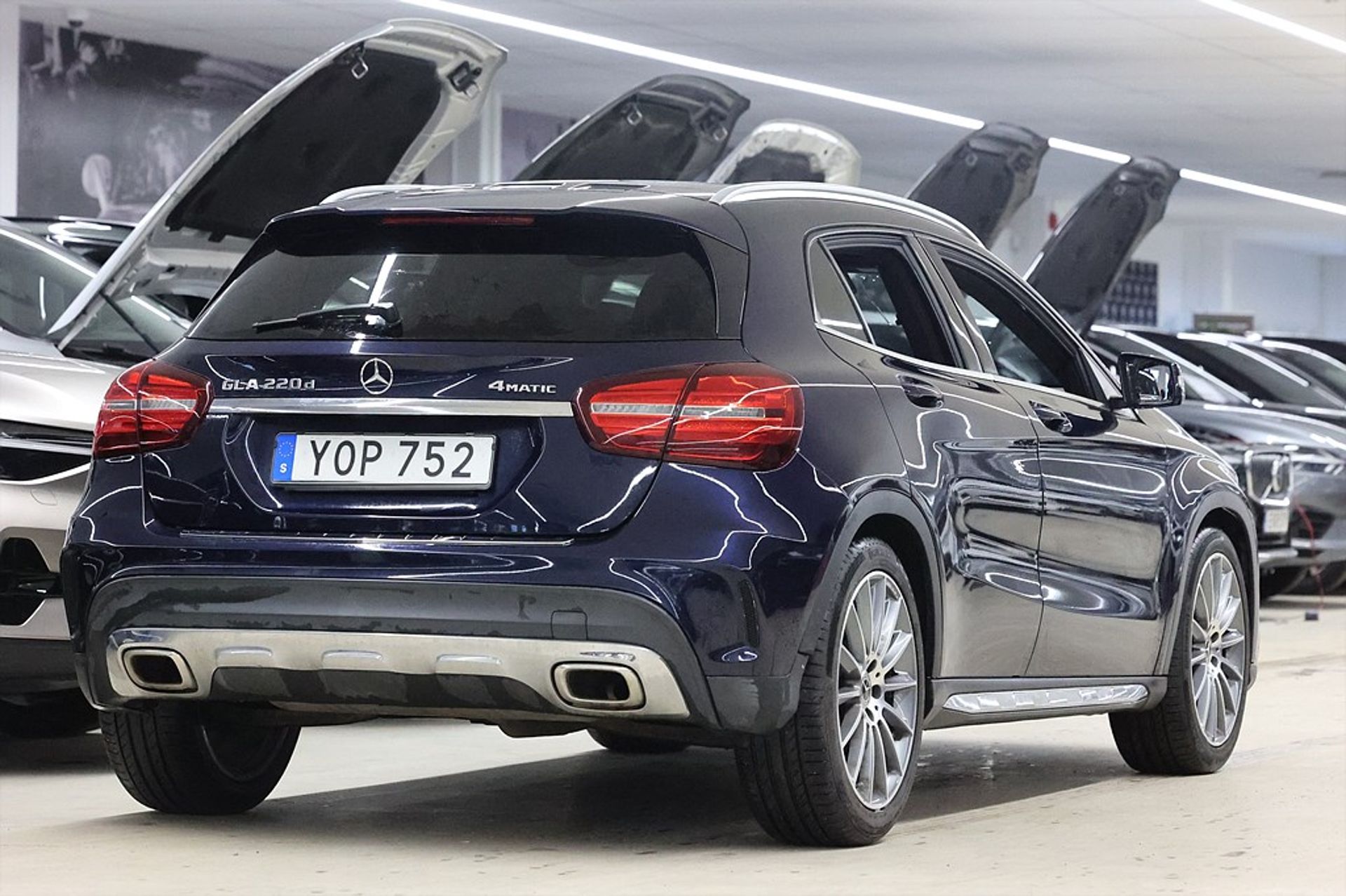 Mercedes-Benz GLA 2018, photo 7/10
