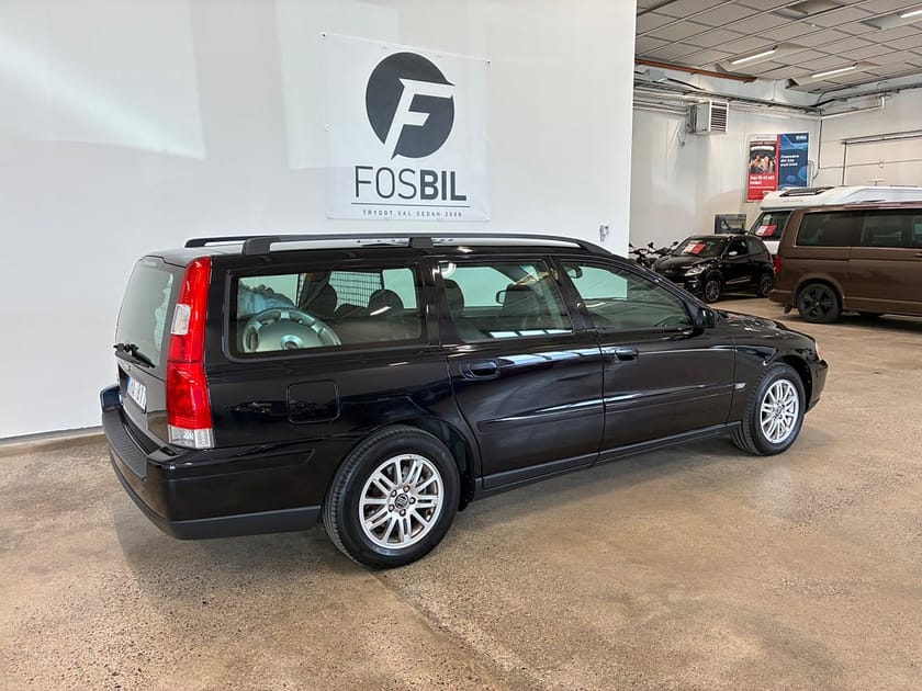Bild 4 av Volvo V70 *RÄNTEKAMPANJ 3.45%* 2.4 Business Sommar och Vinterdäck