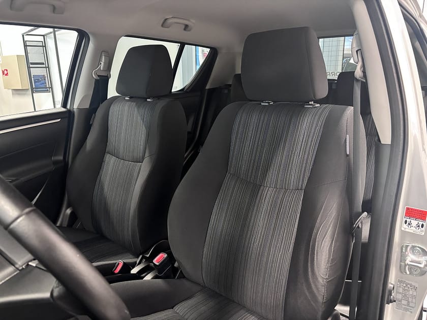 Bild 5 av Suzuki Swift 5-dörrar 1.2, 94hk, Endast 2880mil och en ägare