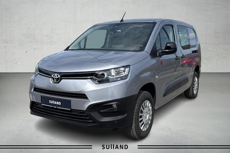 Toyota ProAce City 4X4 | LAV KILOMETER | HENGERFESTE | LANG