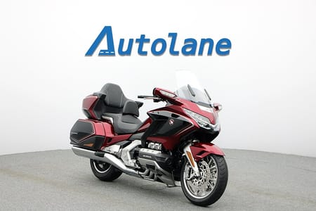 Honda Powersports GL1800DA Gold Wing DCT *Endast 1502mil!, Rikligt utrustad *Somma