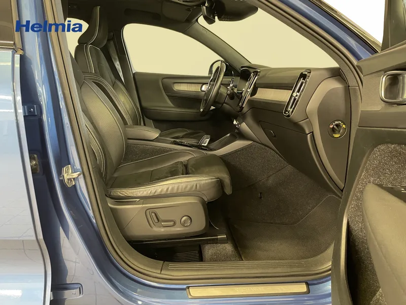 Bild 31 av 34 – Volvo XC40 Recharge T5 R-Design