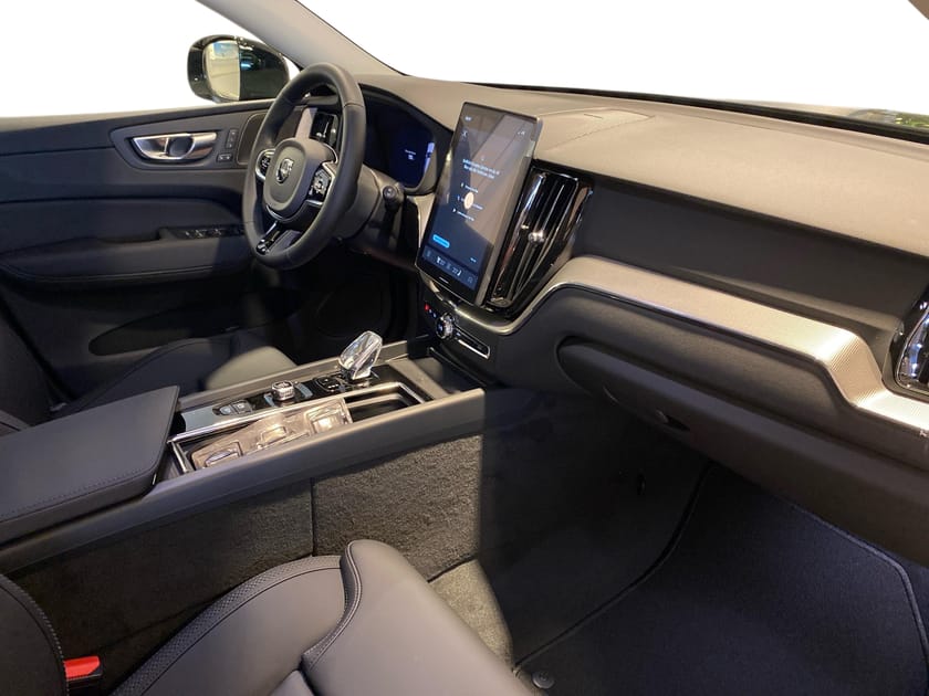 Bild 4 av Volvo XC60 T6 Plus Dark Nordic Edition