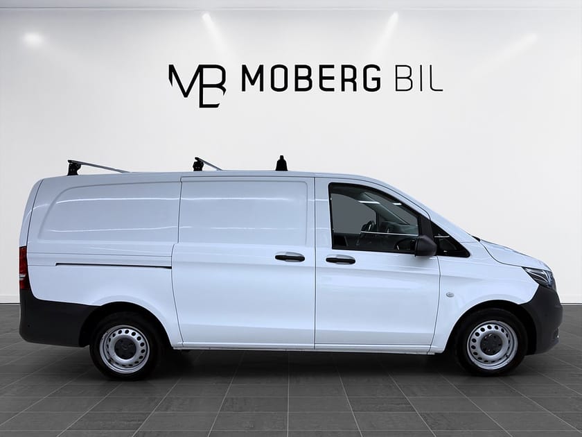 Bild 4 av Mercedes-Benz Vito 110 CDI 2.8t 102hk Värmare Navi CarPlay B-Kamera Drag