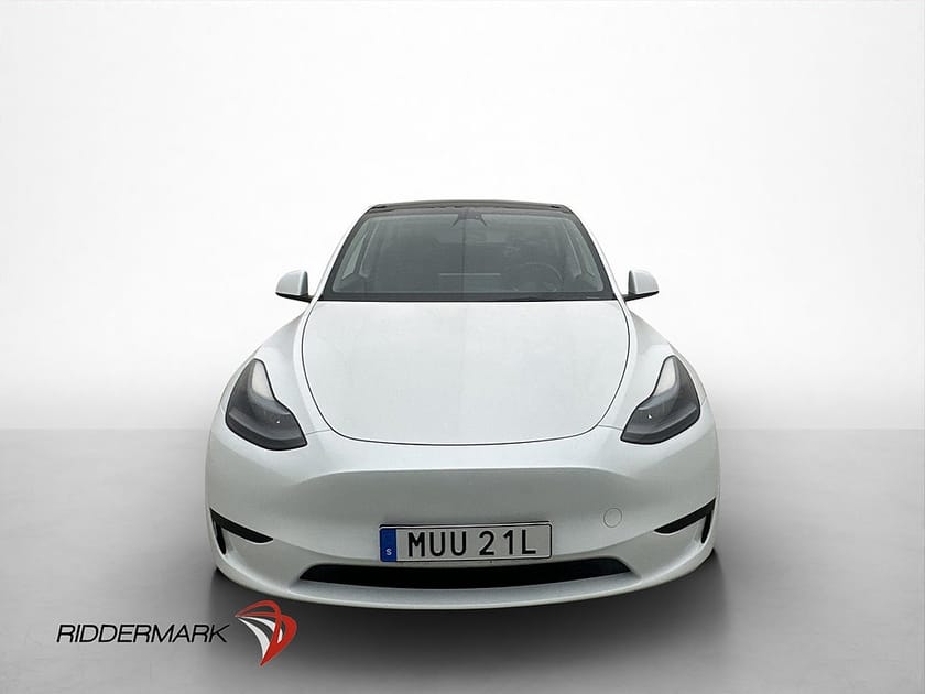Bild 3 av Tesla Model Y Standard Range RWD Dragkrok Värmare Autopilot MOMS