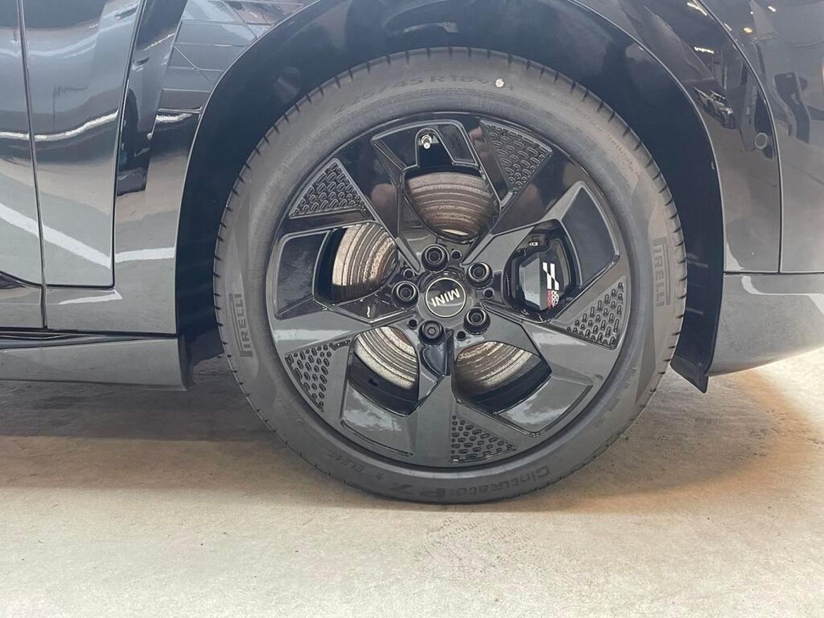 MINI Aceman E, 184hp, 2025