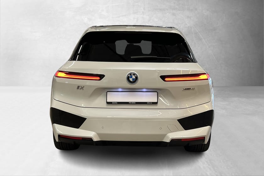 Bilde 3 av BMW iX xDrive40 XDrive40,Fully Charged,Pano,H&K,Sportspk.,22"