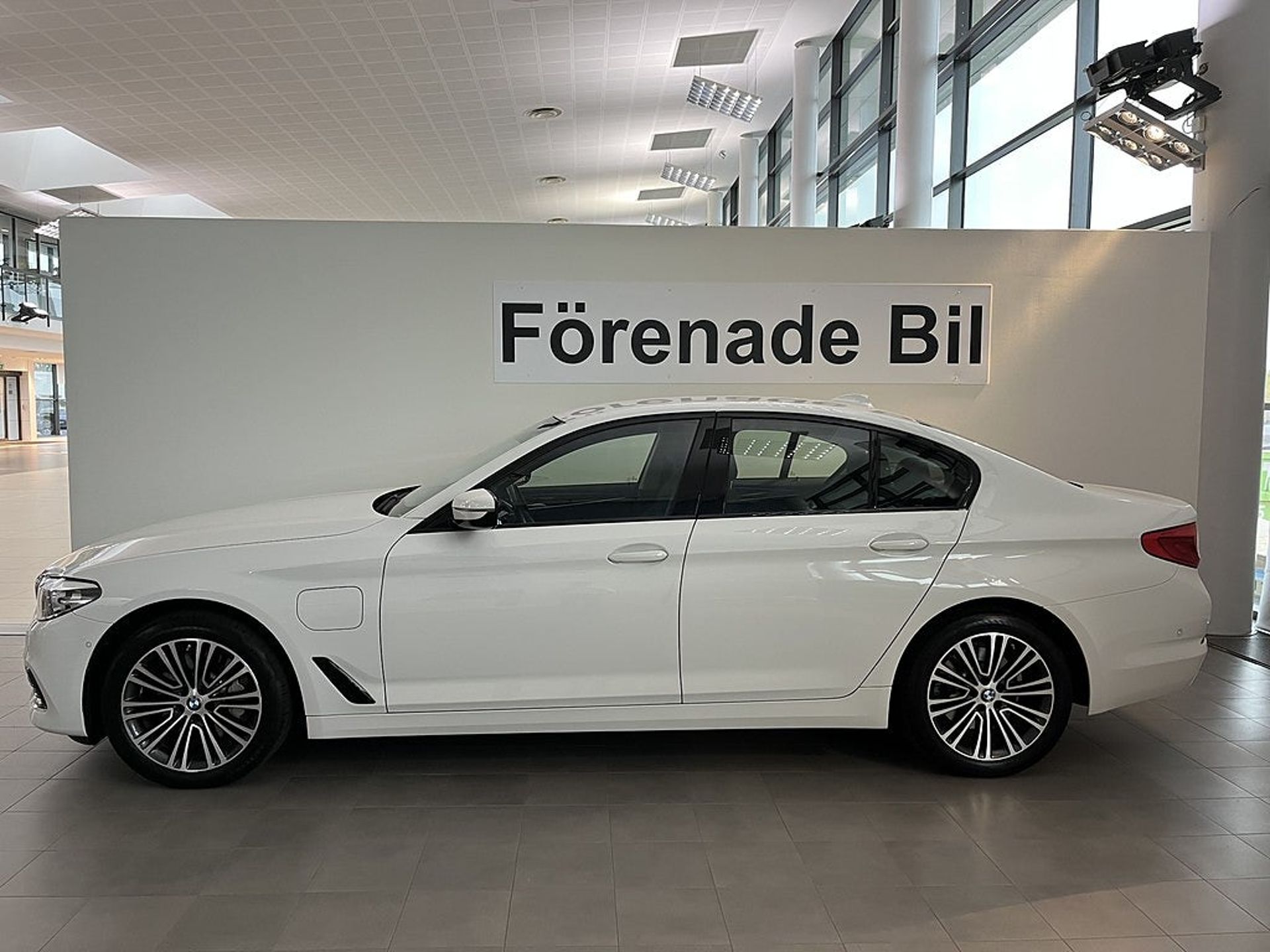 BMW 530 2020, kuva 3/10