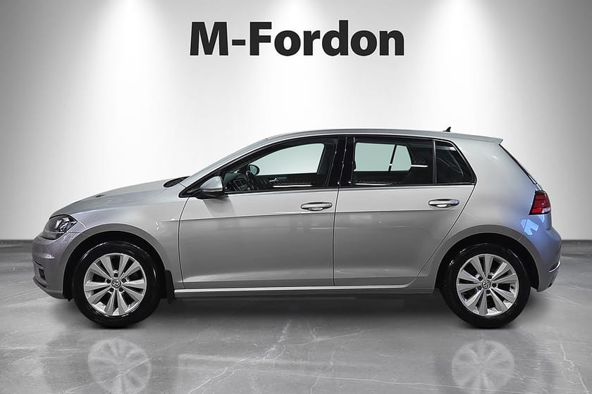 Bild 1 av Volkswagen Golf 5-dörrar 1,0 TSI 110 / Drag / Apple Carplay