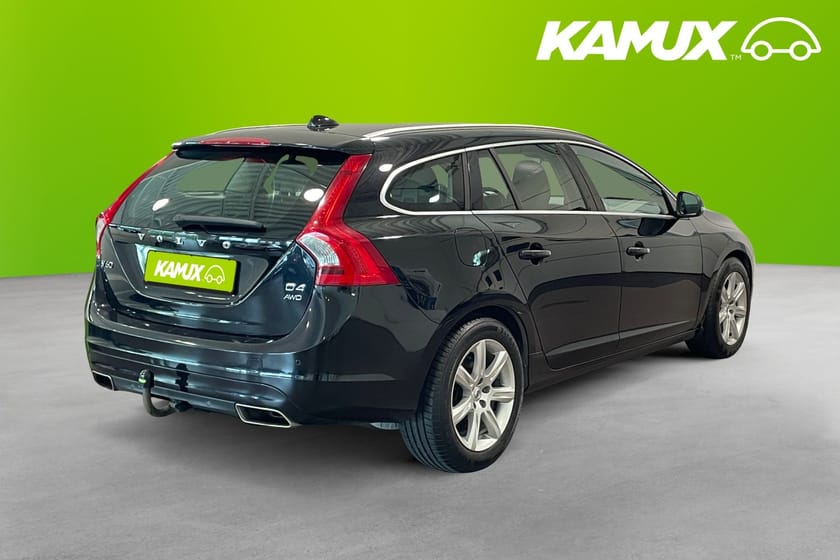 Bild 4 av Volvo V60 D4 AWD Summum  Sensorer Drag Värmare 181hk