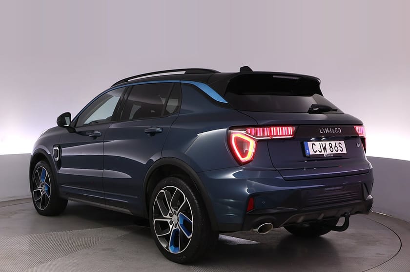 Bild 4 av Lynk & Co 01 PHEV Pano 360 Adap Farth Infinity BLIS Drag