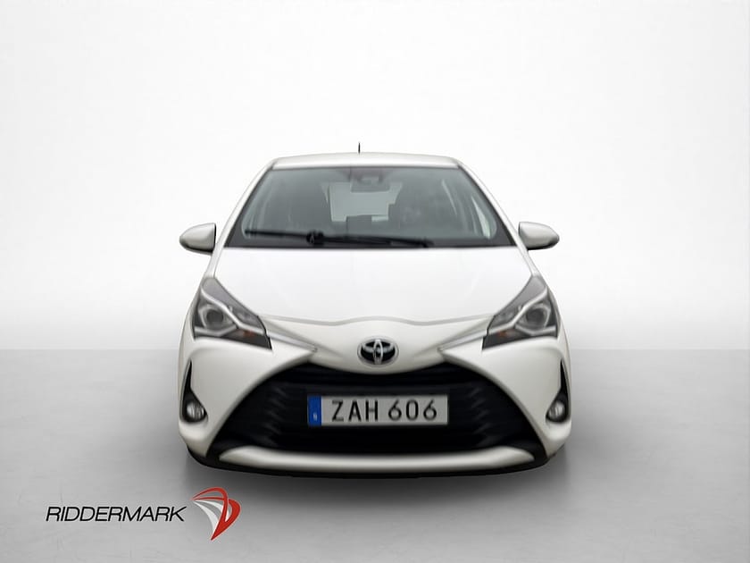 Bild 2 av Toyota Yaris 1.5 VVT-iE 111hk Active Backkamera Bluetooth