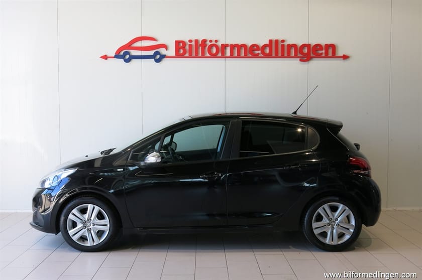 Bild 1 av Peugeot 208 1.2 82hk Style Panorama V-Hjul