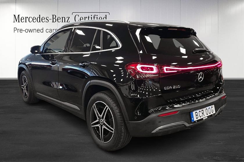 Bild 4 av Mercedes-Benz EQA 250 AMG Distronic Panelbelysning