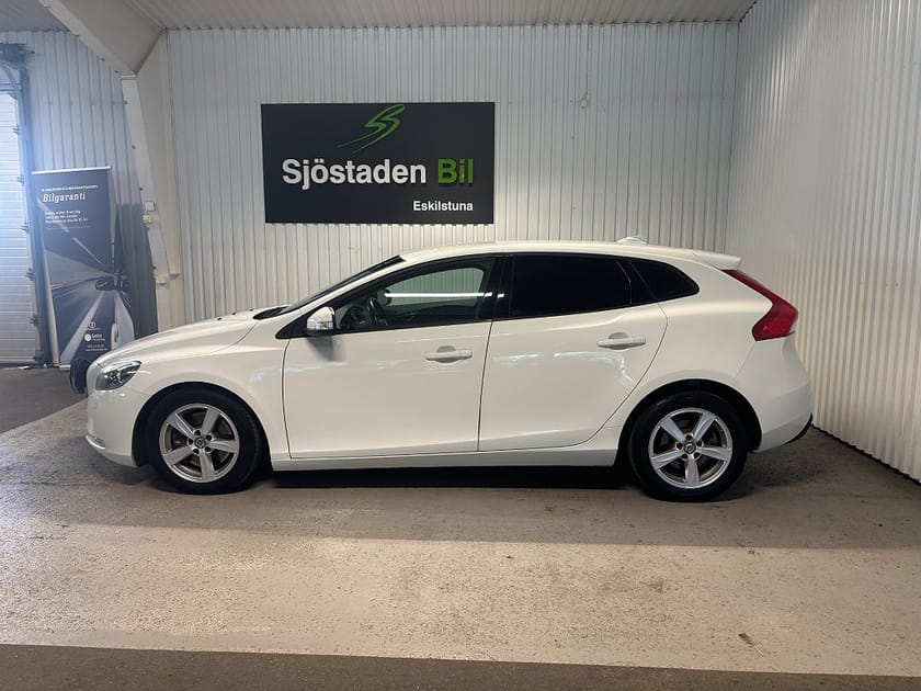 Bild 2 av Volvo V40 D2 Geartronic Your Kinetic Drag/Bluetooth/Extra ljus
