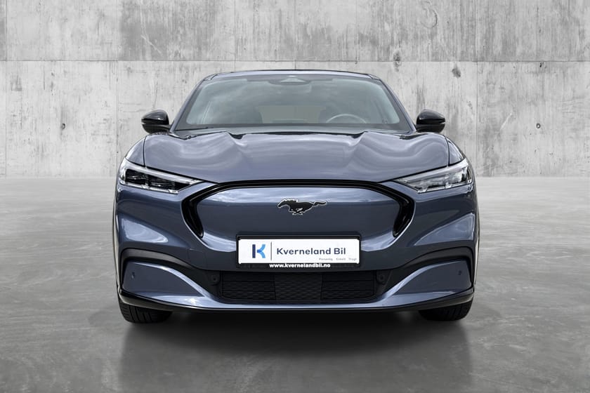 Bilde 2 av Ford Mustang Mach-E Long Range AWD LR Skinn Navi ACC Kamera Hengerfeste 2 år Garanti