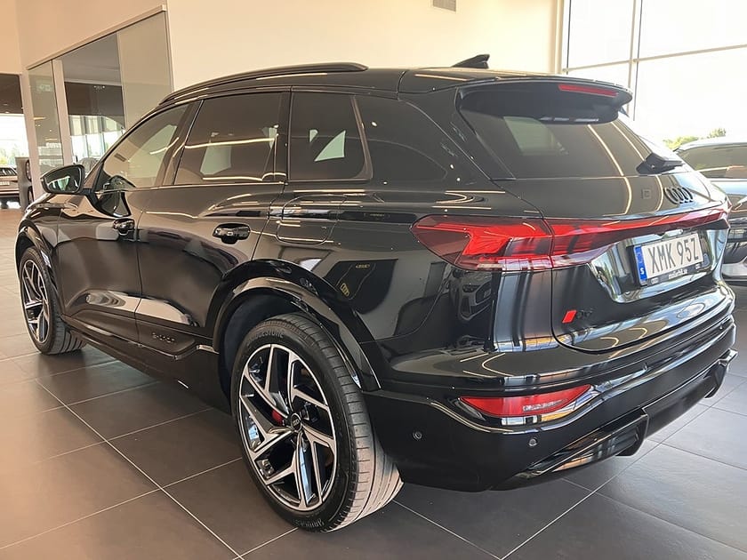 Bild 5 av Audi Q6 e-tron quattro SUV Selection massage HuD