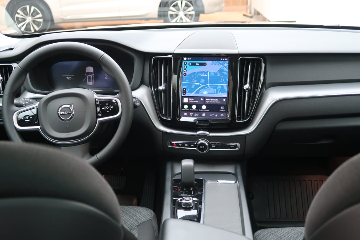 Volvo XC60 2025 - miniatyr 7
