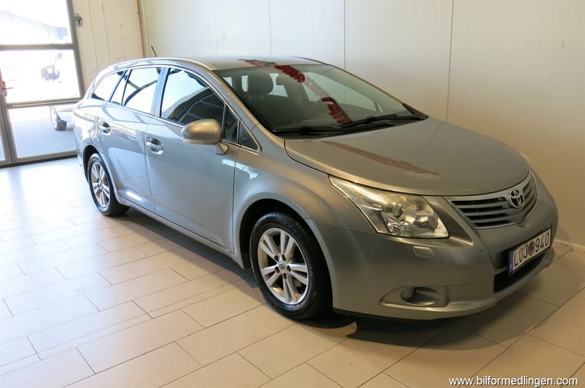 Bild 3 av Toyota Avensis Kombi 1.8 VVT-i 147hk Drag V-Hjul 1 Ägare