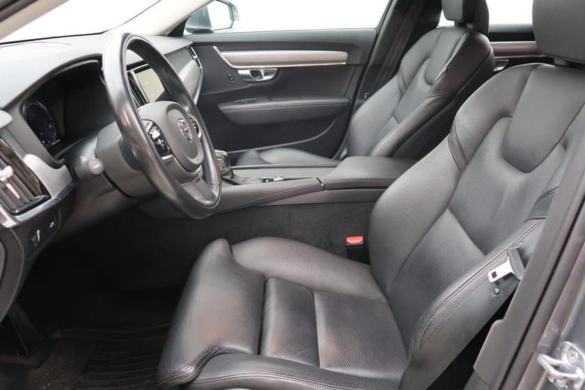 Bild 4 av Volvo V90 D3 AWD Momentum Advanced Edition, Drag