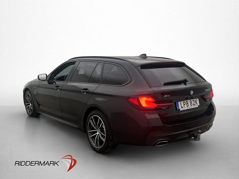 Bild 5 av BMW 530e xDrive Touring 292hk M Sport Kamera Hifi Navi Cockpit Drag