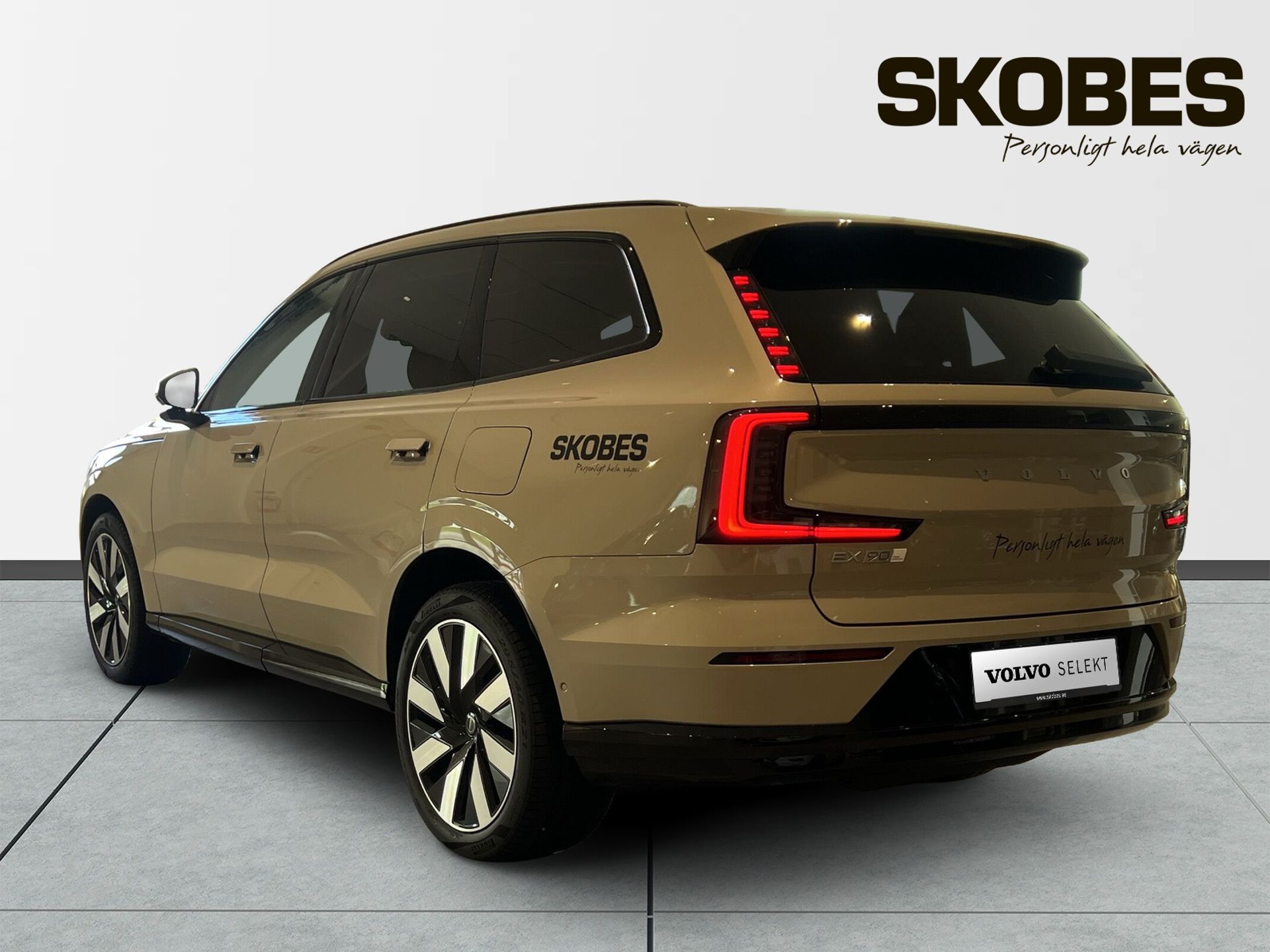 Volvo EX90 2025, photo 5/10